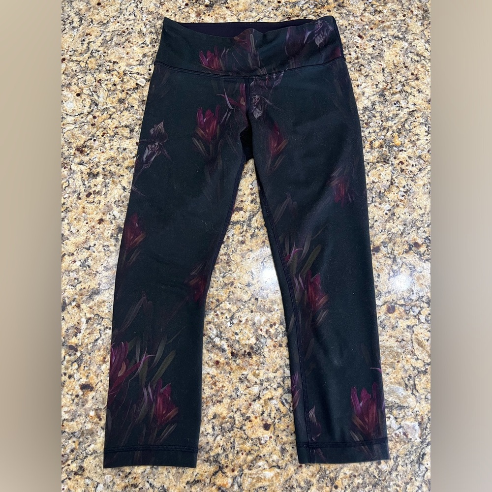 Lululemon capris